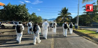 Reconstruyen rutas y avanzan peritajes por ataque con explosivo en Coahuayana