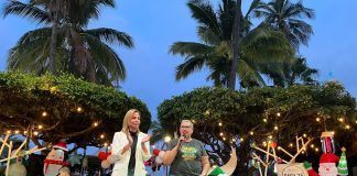 Jóvenes del Bachillerato 25 de Comala ofrecieron un festival navideño en el jardín principal