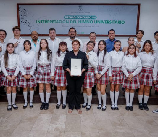 Gana coro del Bachillerato 4 final del Concurso de Interpretación del Himno Universitario