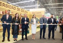 UdeC inauguró stand en la FIL 2025 con 125 títulos y 1,800 ejemplares en exhibición
