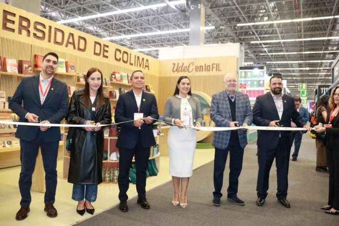 Inauguran stand de la UdeC en la FIL 2025