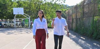 Rosi Bayardo inicia rehabilitación de la cancha de usos múltiples de la colonia Primavera en Tapeixtles