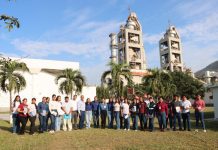Educación Colima y Fundación Holcim entregan becas en Tecomán