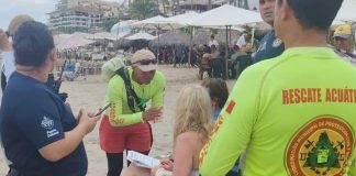 Embarcación choca contra ballena en Puerto Vallarta; una mujer muere y otra resulta lesionada