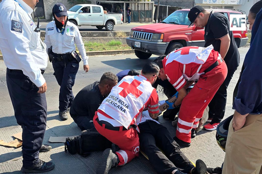 choque-motocicleta-libramiento-colima-03