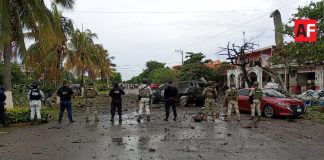 Suman 3 muertos y 6 lesionados, tras ataque explosivo contra base de la Policía Comunitaria de Coahuayana