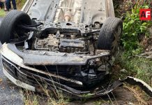 Protección Civil de Cuauhtémoc atiende volcadura en la carretera libre hacia Colima