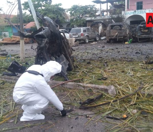 Camioneta con explosivos habría ingresado desde Colima antes de estallar en Coahuayana: FGE Michoacán