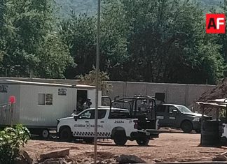 Suman tres oficiales muertos tras altercado en cuartel militar de Aguililla; un civil fue alcanzado por una bala perdida