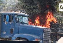 Atienden incendio de llantas en el Ejido Francisco Villa, en Manzanillo