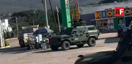 Militares y Fuerza Aérea realizan operativo en Tonaya, Jalisco