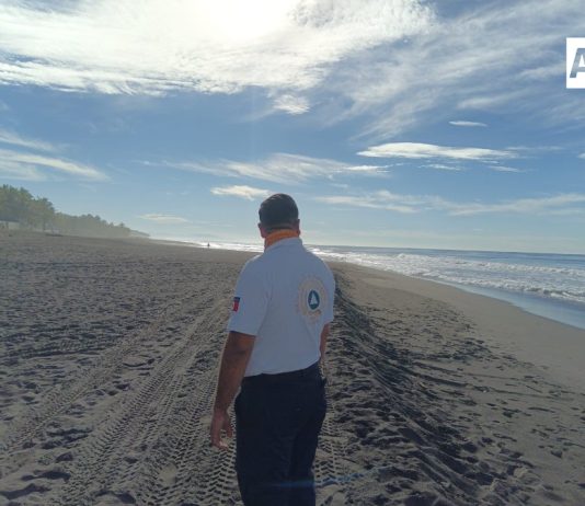 Continúa búsqueda de joven chef desaparecido en playas de Cuyutlán