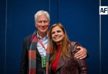 Richard Gere critica a Trump: “Como estadounidense, me avergüenzo del presidente que tenemos” en charla de la FIL Guadalajara