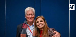 Richard Gere critica a Trump: “Como estadounidense, me avergüenzo del presidente que tenemos” en charla de la FIL Guadalajara