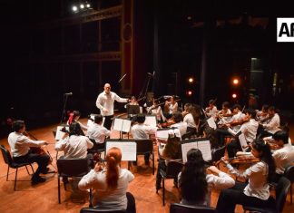 Cultura Colima inició con temporada de conciertos navideños en el Teatro Hidalgo