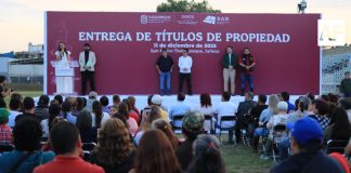 Gobierno de Tlaquepaque entregó 645 títulos de propiedad