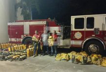Bomberos de Tecomán reciben equipo donado por corporación estadounidense de Arizona, Estados Unidos