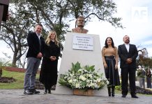 Develan busto e inauguran calle con el nombre del ex Gobernador de Jalisco Aristoteles Sandoval en Tonalá