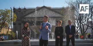 Gobernador de Jalisco, entregó obras de remodelación de la Plaza de la Liberación en el corazón de Guadalajara