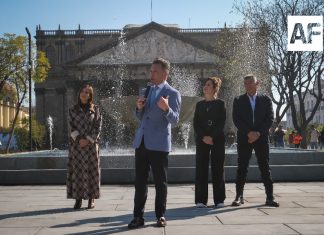 Gobernador de Jalisco, entregó obras de remodelación de la Plaza de la Liberación en el corazón de Guadalajara