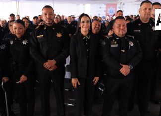Laura Imelda celebró el día del Policía entregando reconocimientos en Tlaquepaque