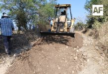 Gobierno del Estado de Colima rehabilita caminos sacacosechas en Buenavista