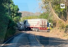 Cerrada la carretera libre Armería-Manzanillo por choque lateral