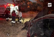 Accidente en la carretera Cuauhtémoc-Chiapa deja un joven herido tras volcadura