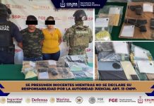 Policía Estatal de Colima detiene a pareja con armas y droga, en Tecomán