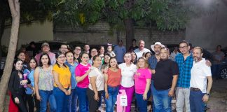 Entrega Tey obra de alumbrado público en parque de colonia Jardines de la Villa
