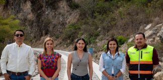 Gobernadora Indira Vizcaíno supervisó la construcción del camino artesanal Campo 4-Lagunitas, en Comala