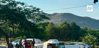 Dos lesionados tras choque vial múltiple en La Joya de Santiago, Manzanillo