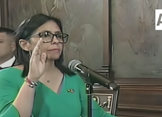 Delcy Rodríguez se juramenta como “presidenta encargada” de Venezuela y denuncia agresión contra el país