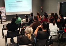 Personas beneficiarias de Trabajo Colima reciben información antes de recibir apoyos