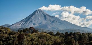 En calma y estable el Volcán de Fuego; no hay riesgo para la población: UEPC Colima