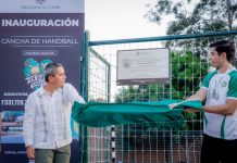 Entrega UdeC cancha de Handball construida con recursos del programa Un día para donar