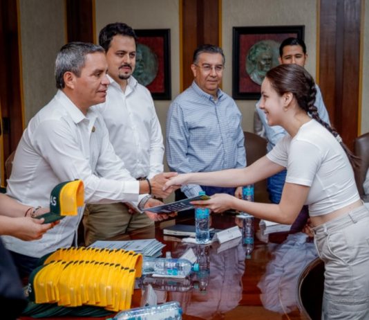 Apoyan con recursos obtenidos en la 11ª carrera FEUC-UdeC a 44 egresados