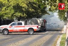 5 comercios y 37 vehículos incendiados tras jornada violenta en Colima; vías ya están libres