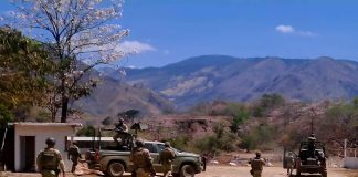 Despliegue militar refuerza vigilancia en Aguililla tras reporte de grupos armados