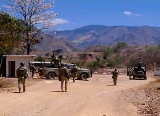 Despliegue militar refuerza vigilancia en Aguililla tras reporte de grupos armados