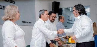 Reconocen a 74 egresados de la UdeC con excelencia académica en el EGEL