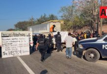 Trabajadores de la ampliación de la autopista realizaron bloqueo breve por falta de pago