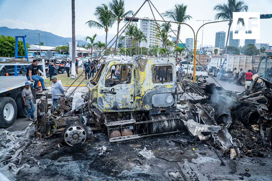 Vehículos incendiados en Puerto Vallarta4