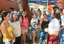 Rosi Bayardo inicia instalación de sistemas de captación de agua de lluvia en escuelas