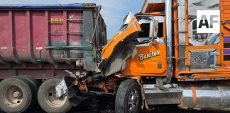 Restablecen circulación en la autopista Colima-Manzanillo tras choque entre dos tráileres