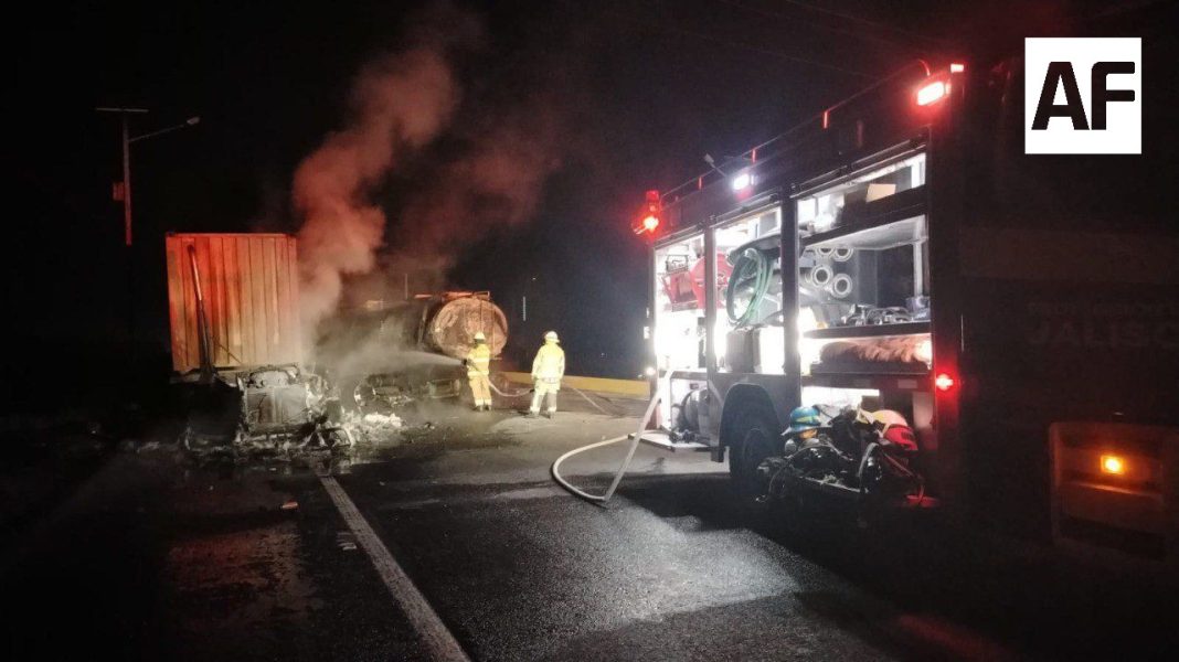 accidente incendio autopista pipa 14febrero_1