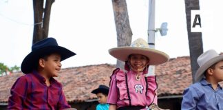 Más de mil 500 niñas y niños en la Cabalgata “Amiguitos de a Caballo»