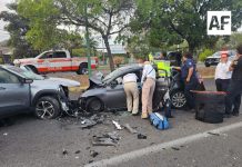 UEPC Colima, CRUM y PC Municipal atienden accidente vehicular con varias personas lesionadas, en Villa de Álvarez