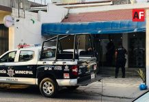 Asesinan a balazos a mujer dentro de tienda en el centro de Cihuatlán, Jalisco