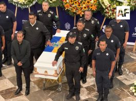 Despiden con homenaje póstumo al custodio del penal de Puerto Vallarta que murió en una balacera